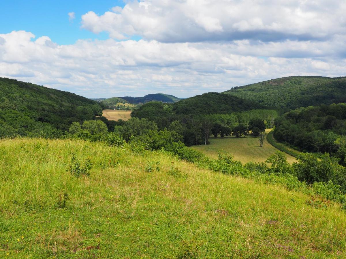 La Roche Trouee - Maison Avec Vue A Nismes Eksteriør billede